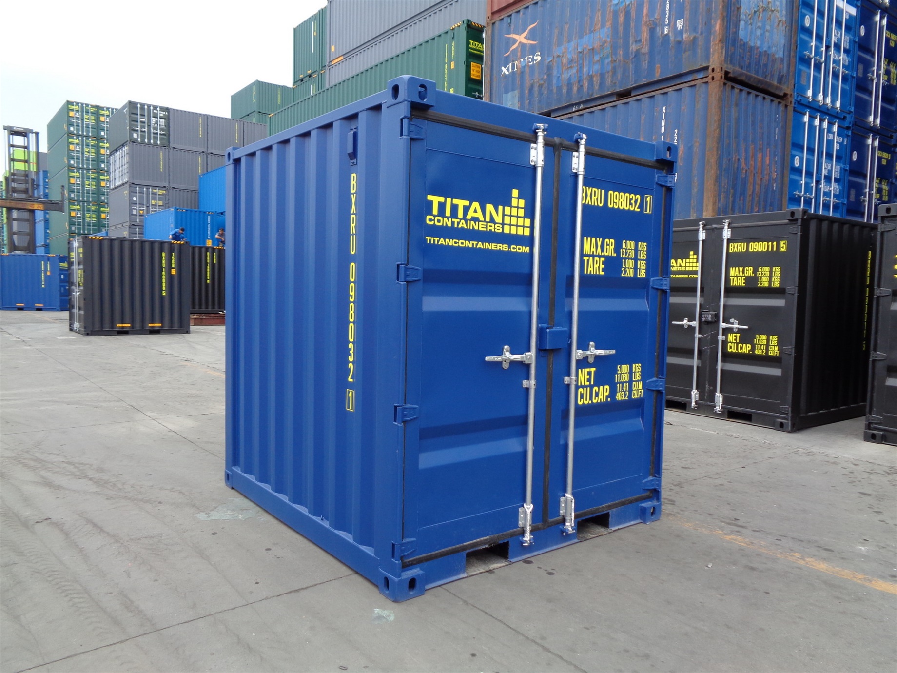 6 8 10 blauwe deuren gesloten voet opslag container TITAN Zeecontainers