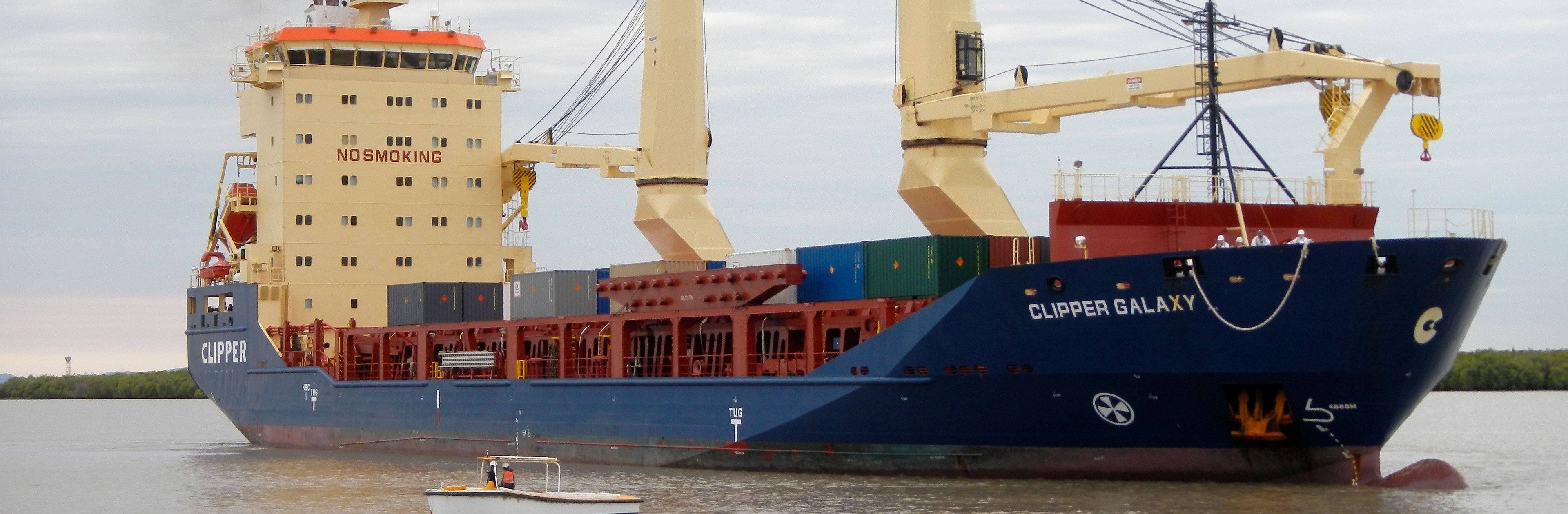 Bovenste afbeelding containerschip - TITAN Containers